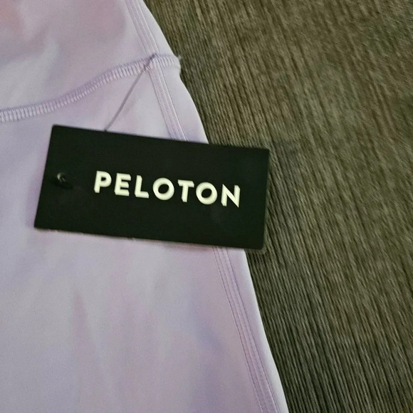 NWT Peloton Women's Purple High Rise Elastic Waist Capri Legging Size large - Picture 5 of 10